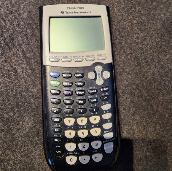 SOLD TI-84 Plus (Texas Instrument) - Picture 1 of 3